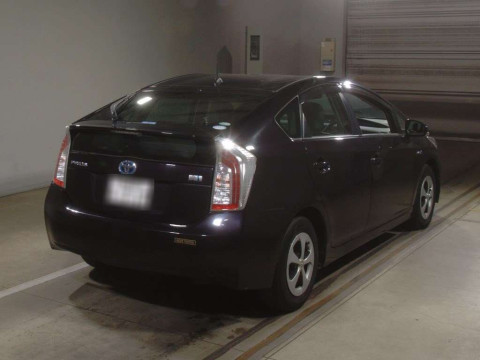 2015 Toyota Prius ZVW30[1]