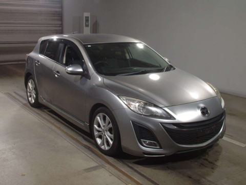 2010 Mazda Axela Sport BLEFW[2]