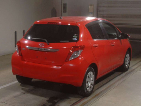 2014 Toyota Vitz NSP130[1]