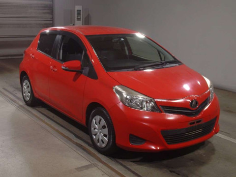 2014 Toyota Vitz NSP130[2]