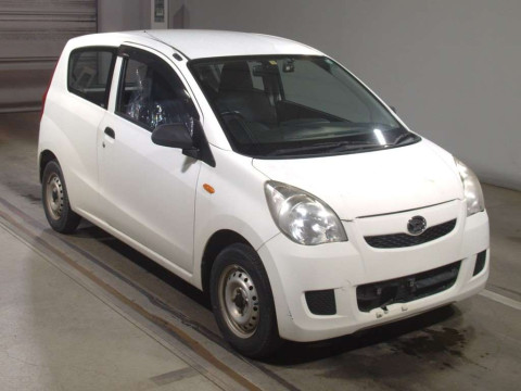 2013 Daihatsu Mira L275V[2]