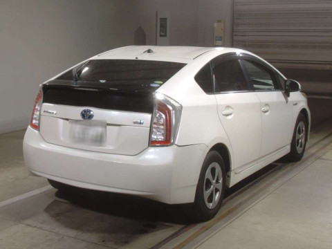 2013 Toyota Prius ZVW30[1]