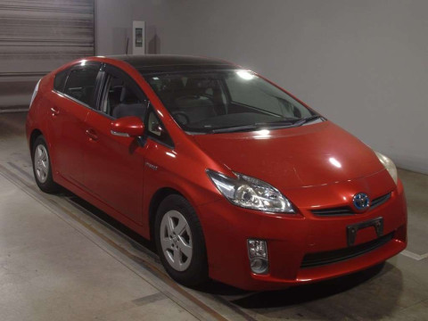 2010 Toyota Prius ZVW30[2]