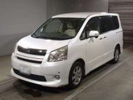 2009 Toyota Noah