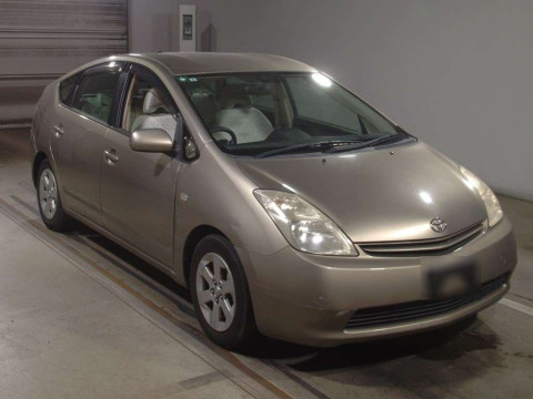 2005 Toyota Prius NHW20[2]