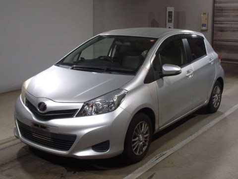 2013 Toyota Vitz KSP130[0]