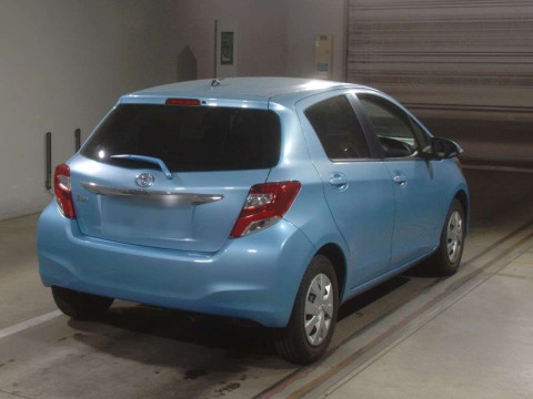 2014 Toyota Vitz NSP130[1]