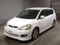 2004 Toyota Ipsum