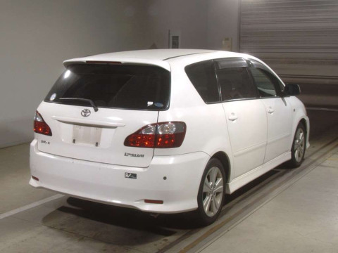 2004 Toyota Ipsum ACM21W[1]