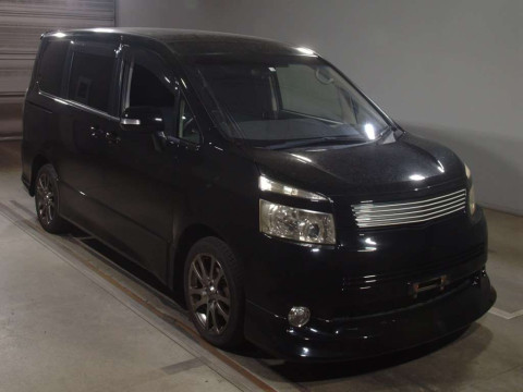 2008 Toyota Voxy ZRR70W[2]