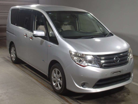 2014 Nissan Serena HC26[2]