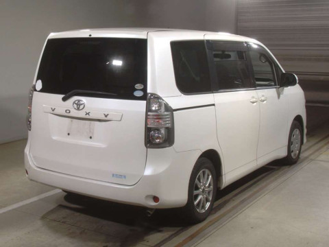 2008 Toyota Voxy ZRR70G[1]