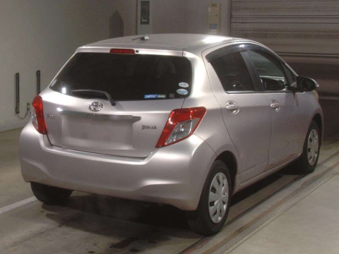 2011 Toyota Vitz NSP130[1]