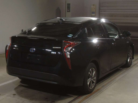 2018 Toyota Prius ZVW50[1]