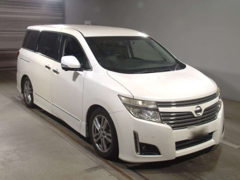 2012 Nissan Elgrand TE52[2]