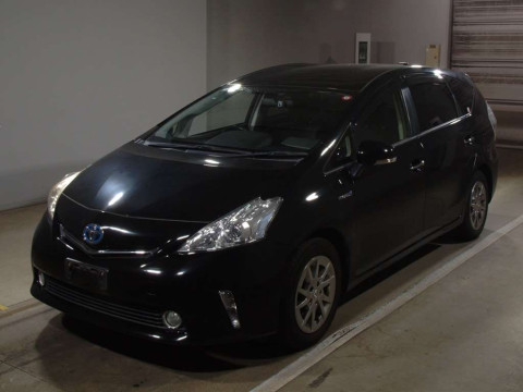 2014 Toyota Prius alpha ZVW41W[0]