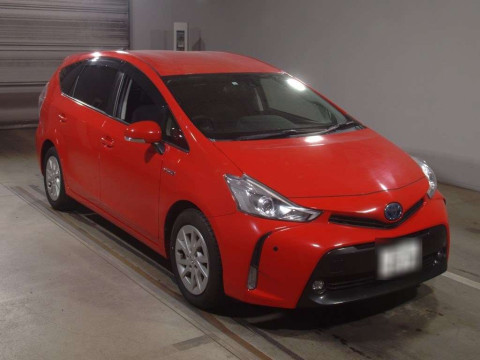 2016 Toyota Prius alpha ZVW41W[2]