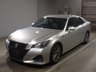 2015 Toyota Crown Hybrid