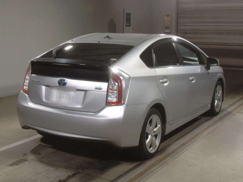 2013 Toyota Prius ZVW30[1]