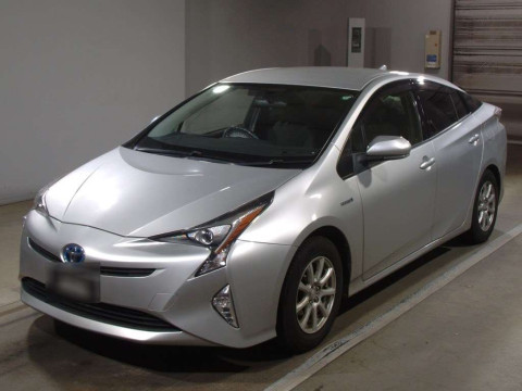 2016 Toyota Prius ZVW55[0]