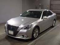 2015 Toyota Crown Hybrid