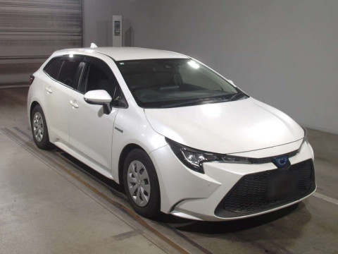 2019 Toyota Corolla Touring Wagon ZWE211W[2]