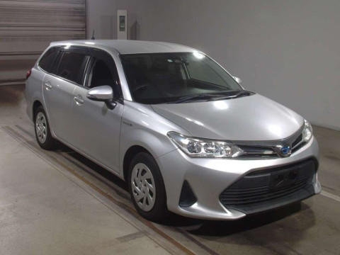 2017 Toyota Corolla Fielder NKE165G[2]