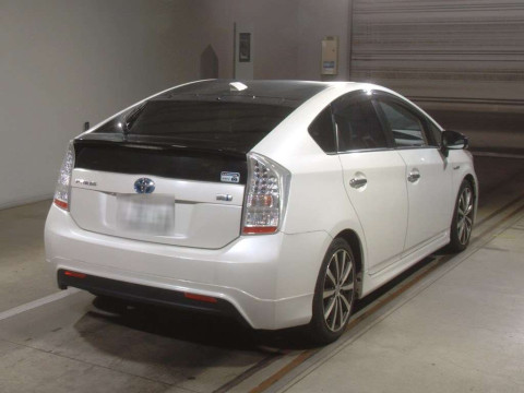 2014 Toyota Prius ZVW30[1]