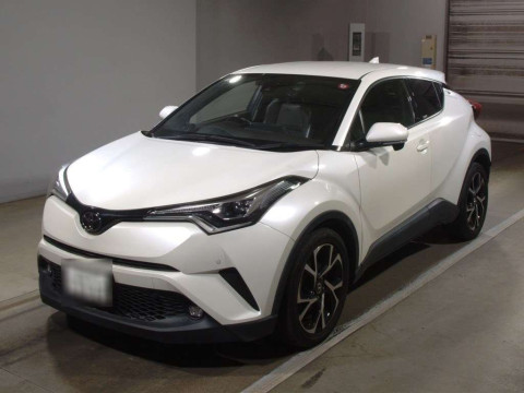 2018 Toyota C-HR NGX10[0]