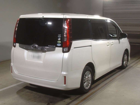 2014 Toyota Noah ZRR80G[1]