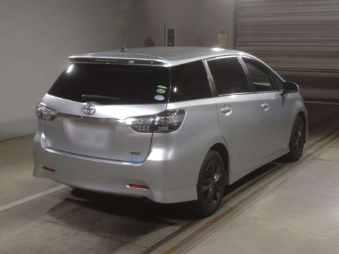 2013 Toyota Wish ZGE20W[1]