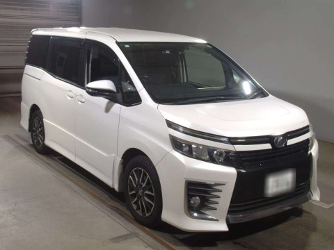 2015 Toyota Voxy ZRR80W[2]