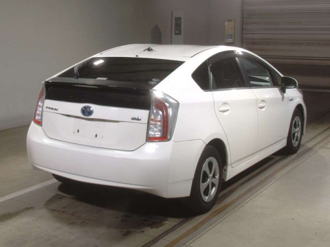 2014 Toyota Prius ZVW30[1]