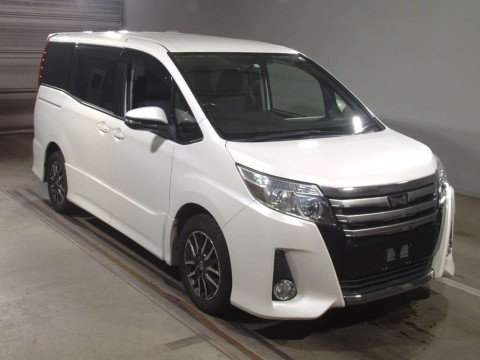 2015 Toyota Noah ZRR80W[2]