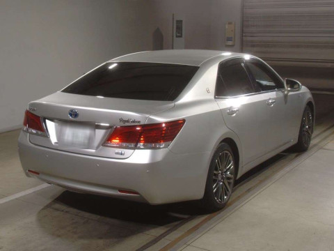 2014 Toyota Crown Hybrid AWS210[1]