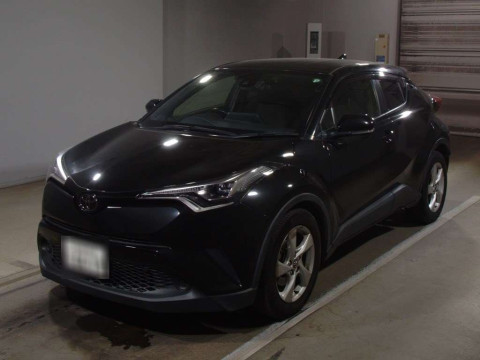 2019 Toyota C-HR NGX10[0]