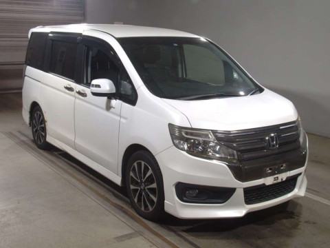 2013 Honda Step WGN Spada RK5[2]