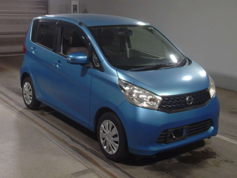 2014 Nissan DAYZ B21W[2]