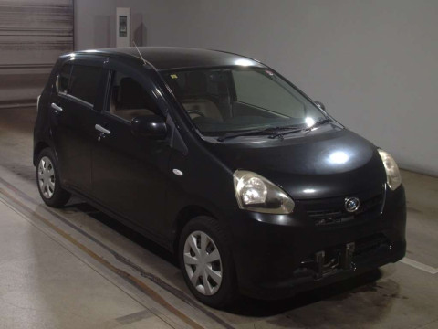 2012 Daihatsu Mira es LA300S[2]