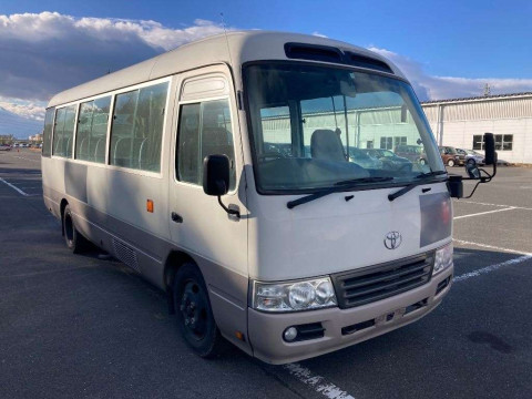 2009 Toyota Coaster XZB50[2]