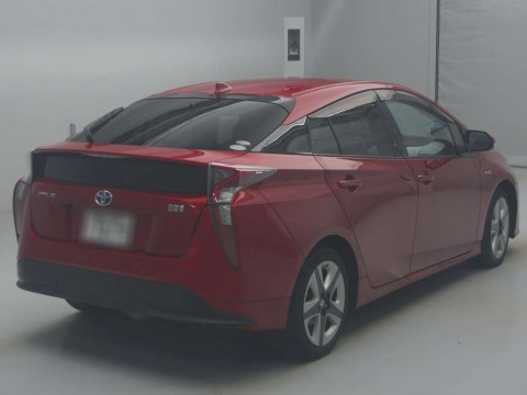 2016 Toyota Prius ZVW51[1]