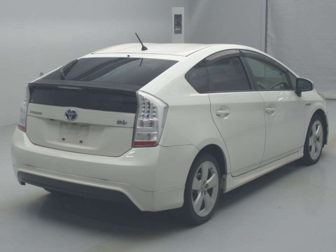 2010 Toyota Prius ZVW30[1]