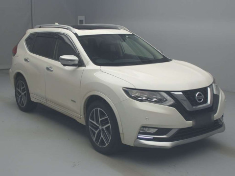 2017 Nissan X-Trail HNT32[2]