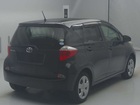 2011 Toyota Ractis NSP120[1]