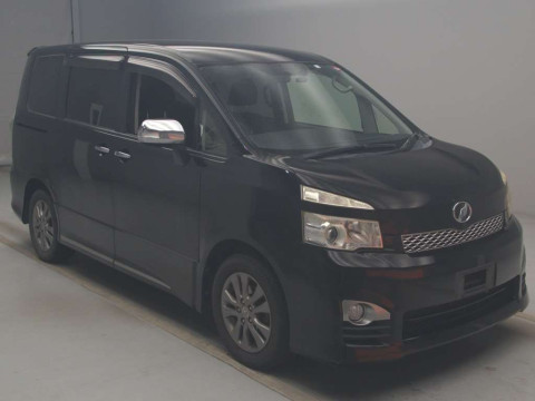 2012 Toyota Voxy ZRR70W[2]