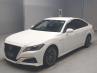 2020 Toyota Crown Hybrid