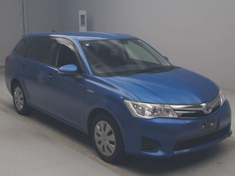 2014 Toyota Corolla Fielder NKE165G[2]