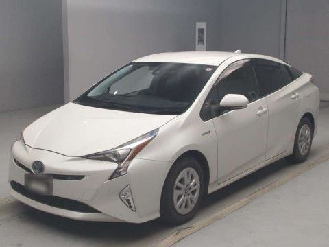 2016 Toyota Prius ZVW50[0]