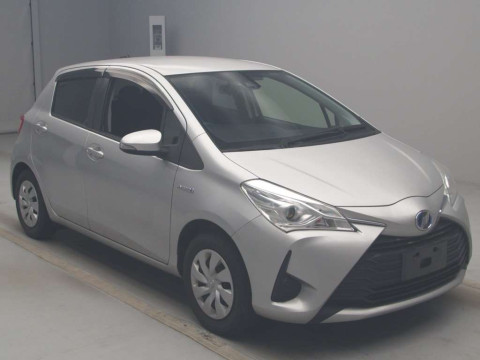 2019 Toyota Vitz NHP130[2]