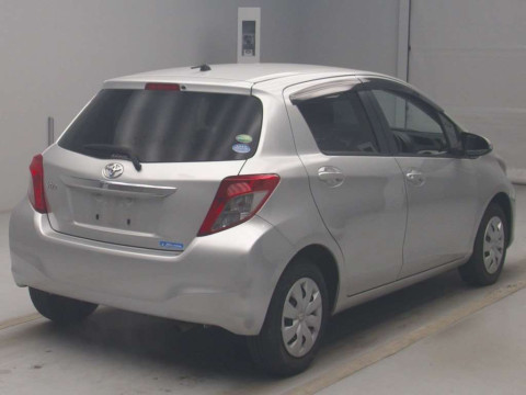 2012 Toyota Vitz NSP130[1]